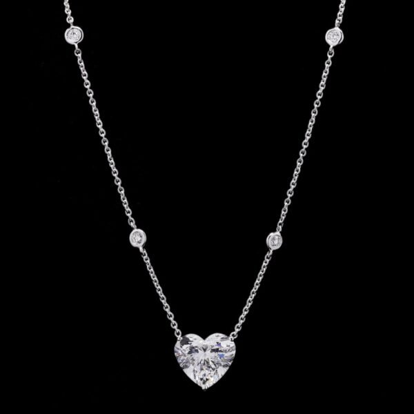 Heart-Shaped Solitaire Pendant (5 Carat)