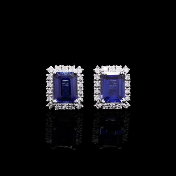Blue sapphire earring studds