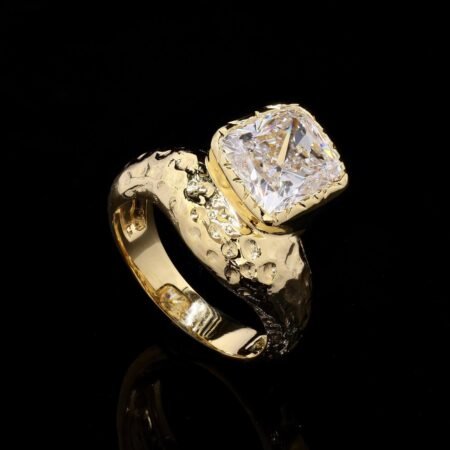 Contemporary ring studded with cushion Solitare