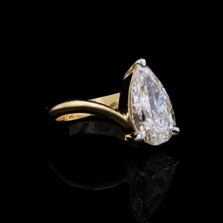 Pear Solitare ring